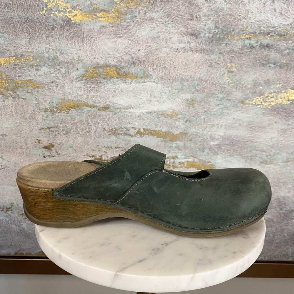 Dansko Clogs Shoes Womens Size 7.5 EU 38 Green Leather Buckle Slip On Comfort - Picture 5 of 9